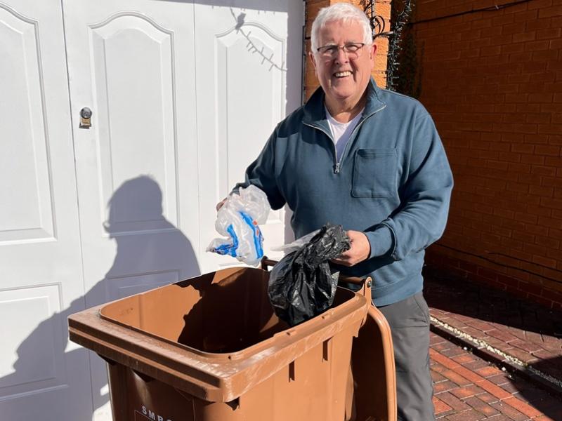 Cllr Hawkins recycling soft plastics and wrappings